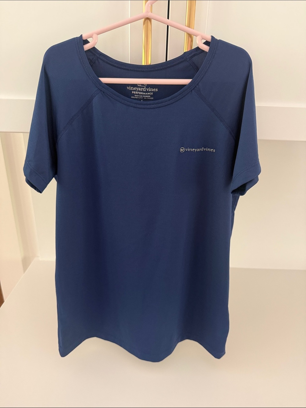 Vineyard vines performance girls T shirt size L